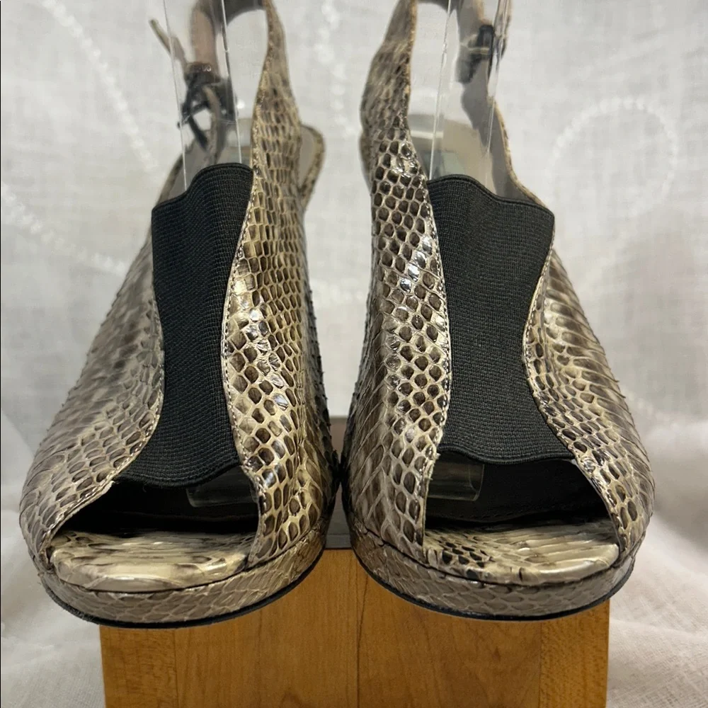 NWOT Classiques Entier python snake leather heels with hidden platform